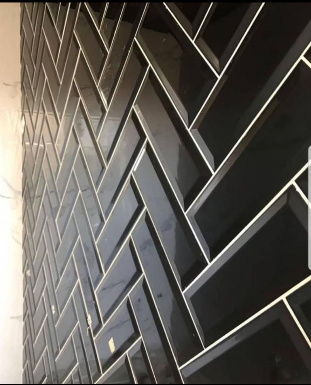 راهنمای انتخاب سایز کاشی بین کابینتی آجری براق برای آشپزخانه شما